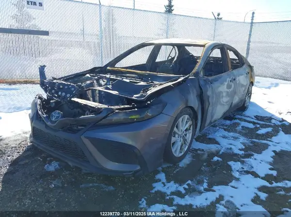 4T1G11AK6NU671718 2022 TOYOTA CAMRY - Image 2