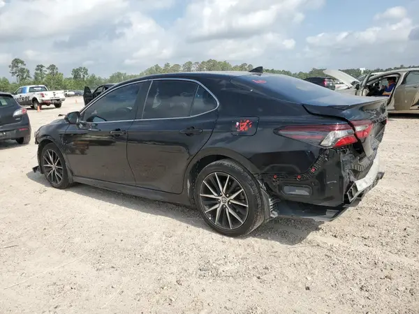4T1G11AK6NU673856 2022 TOYOTA CAMRY - Image 2