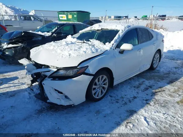 4T1G11AK6NU678085 2022 TOYOTA CAMRY - Image 2