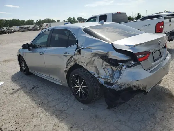 4T1G11AK6NU678815 2022 TOYOTA CAMRY - Image 2