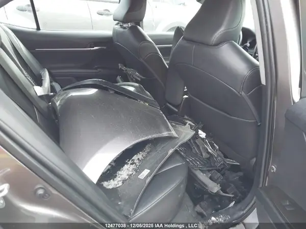4T1G11AK6NU692777 2022 TOYOTA CAMRY - Image 8
