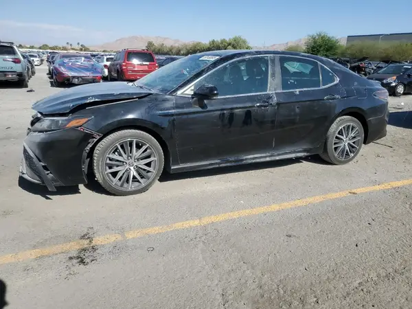 4T1G11AK6NU706936 2022 TOYOTA CAMRY - Image 1