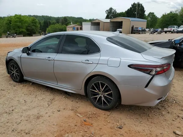 4T1G11AK6NU713997 2022 TOYOTA CAMRY - Image 2