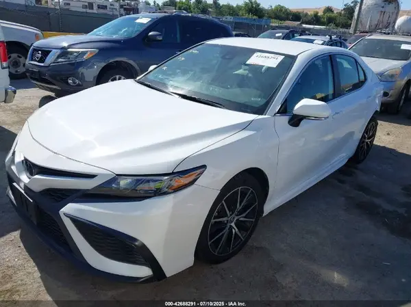 4T1G11AK6PU094157 2023 TOYOTA CAMRY - Image 2
