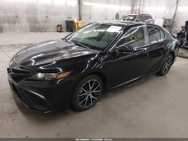 4T1G11AK6PU121101 2023 TOYOTA CAMRY - Image 2