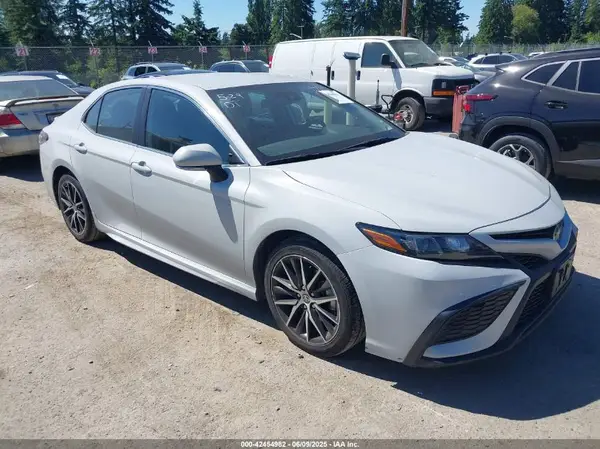 4T1G11AK6PU129375 2023 TOYOTA CAMRY - Image 1