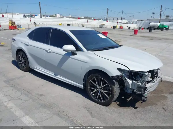 4T1G11AK6PU136844 2023 TOYOTA CAMRY - Image 1