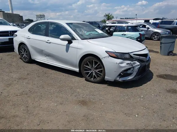 4T1G11AK6PU142675 2023 TOYOTA CAMRY - Image 1