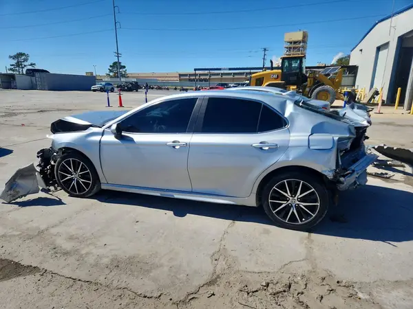 4T1G11AK6PU162084 2023 TOYOTA CAMRY - Image 2