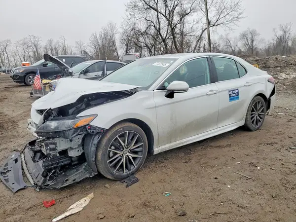 4T1G11AK6PU182593 2023 TOYOTA CAMRY - Image 1