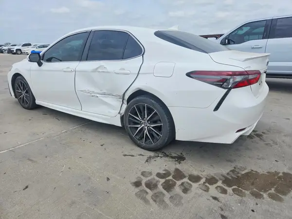 4T1G11AK6PU722797 2023 TOYOTA CAMRY - Image 2
