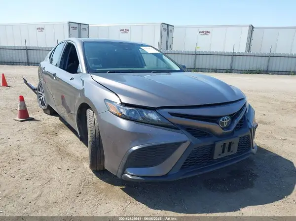 4T1G11AK6PU725229 2023 TOYOTA CAMRY - Image 1