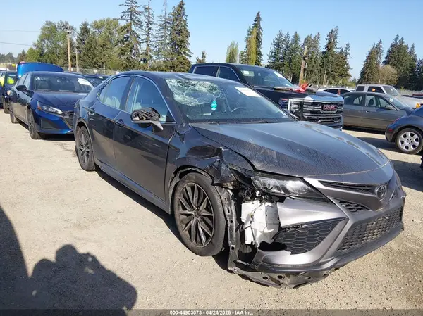 4T1G11AK6PU732990 2023 TOYOTA CAMRY - Image 1