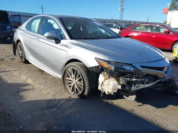 4T1G11AK6PU741088 2023 TOYOTA CAMRY - Image 1