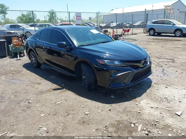 4T1G11AK6PU748753 2023 TOYOTA CAMRY - Image 1