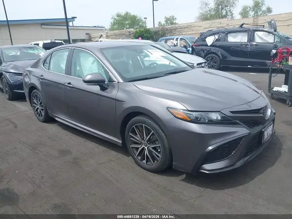 4T1G11AK6PU763415 2023 TOYOTA CAMRY - Image 1