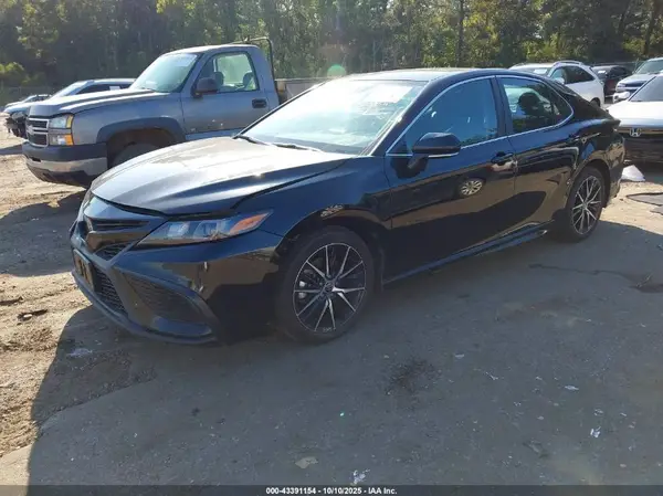 4T1G11AK6PU769828 2023 TOYOTA CAMRY - Image 2