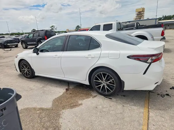 4T1G11AK6PU770090 2023 TOYOTA CAMRY - Image 2