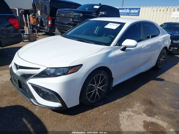 4T1G11AK6PU774589 2023 TOYOTA CAMRY - Image 2