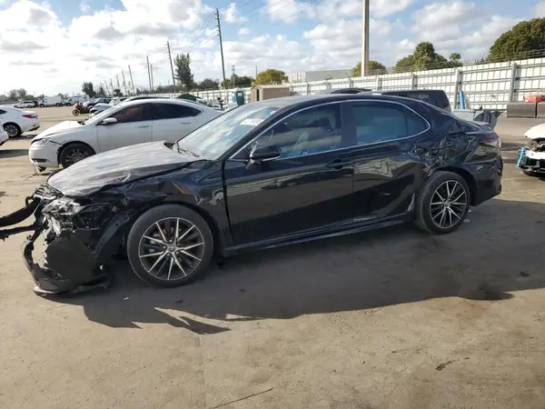 4T1G11AK6PU788394 2023 TOYOTA CAMRY - Image 1