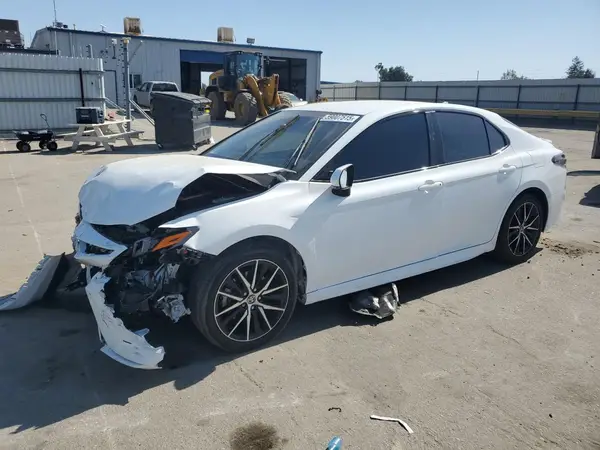 4T1G11AK6PU790565 2023 TOYOTA CAMRY - Image 1