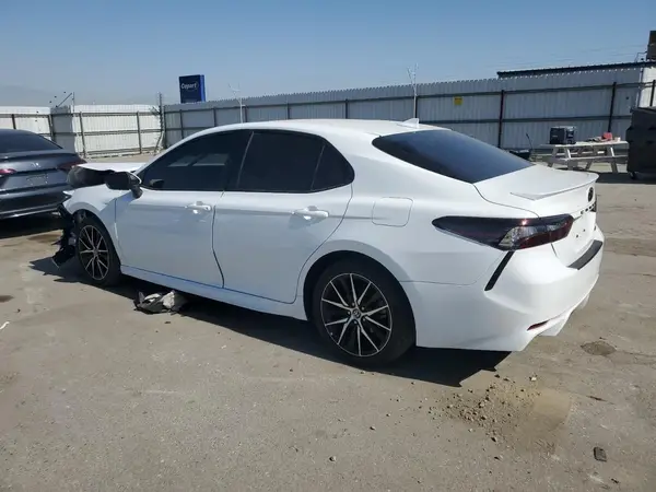 4T1G11AK6PU790565 2023 TOYOTA CAMRY - Image 2