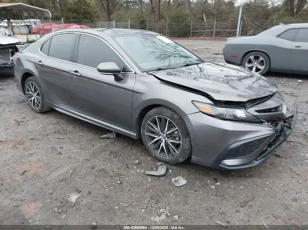4T1G11AK6PU811883 2023 TOYOTA CAMRY - Image 1