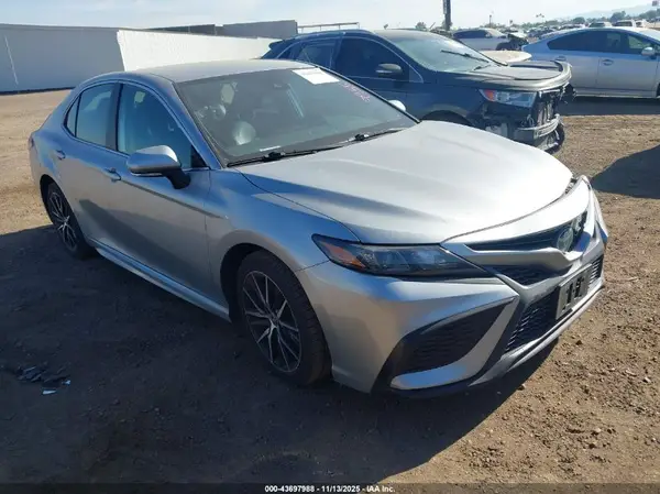 4T1G11AK6PU817277 2023 TOYOTA CAMRY - Image 1