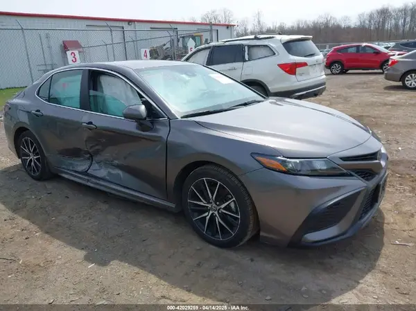 4T1G11AK6PU829882 2023 TOYOTA CAMRY - Image 1