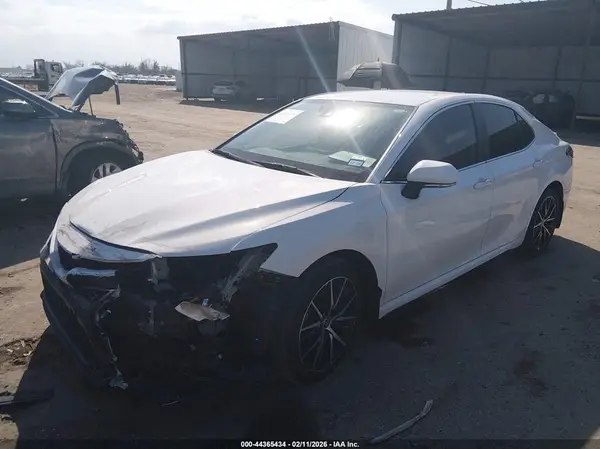 4T1G11AK6PU830742 2023 TOYOTA CAMRY - Image 2