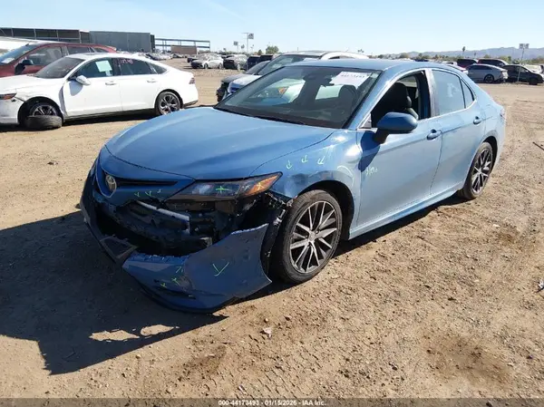 4T1G11AK6RU195301 2024 TOYOTA CAMRY - Image 2