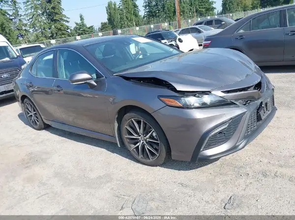 4T1G11AK6RU207849 2024 TOYOTA CAMRY - Image 1