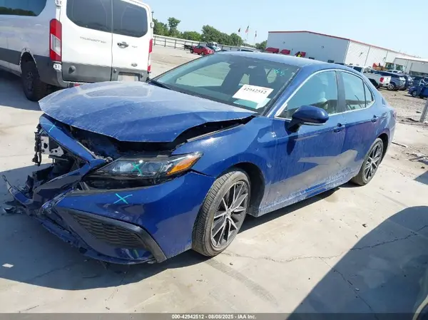 4T1G11AK6RU208029 2024 TOYOTA CAMRY - Image 2