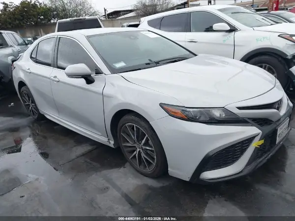 4T1G11AK6RU220374 2024 TOYOTA CAMRY - Image 1