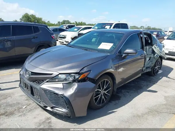 4T1G11AK6RU228877 2024 TOYOTA CAMRY - Image 2