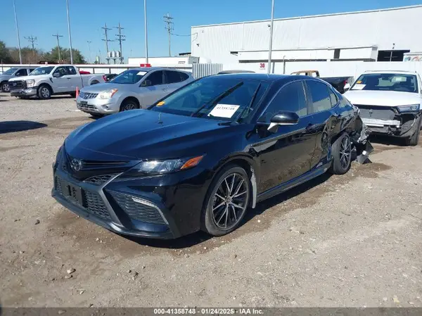 4T1G11AK6RU237160 2024 TOYOTA CAMRY - Image 2