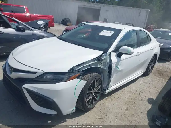 4T1G11AK6RU238048 2024 TOYOTA CAMRY - Image 2