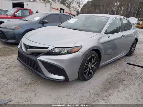 4T1G11AK6RU241726 2024 TOYOTA CAMRY - Image 2