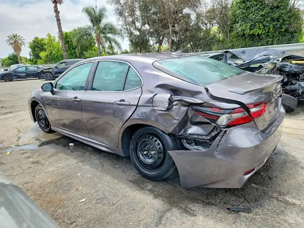 4T1G11AK6RU247655 2024 TOYOTA CAMRY - Image 2