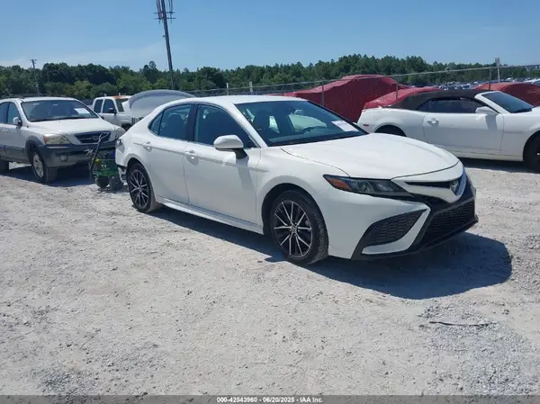 4T1G11AK6RU249213 2024 TOYOTA CAMRY - Image 1