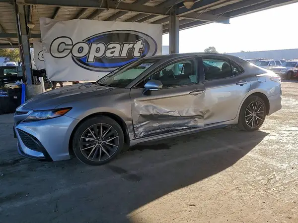 4T1G11AK6RU253620 2024 TOYOTA CAMRY - Image 1