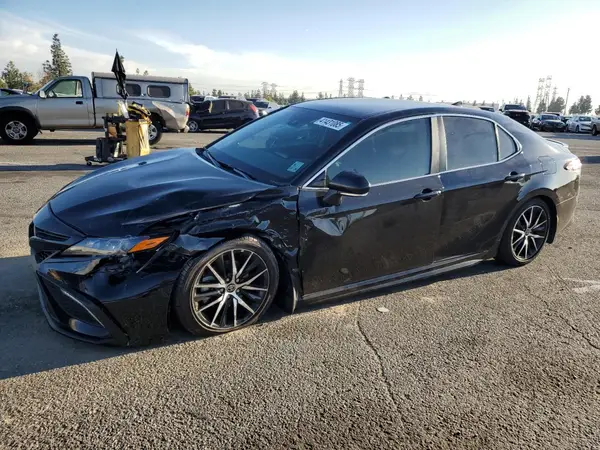4T1G11AK6RU258834 2024 TOYOTA CAMRY - Image 1