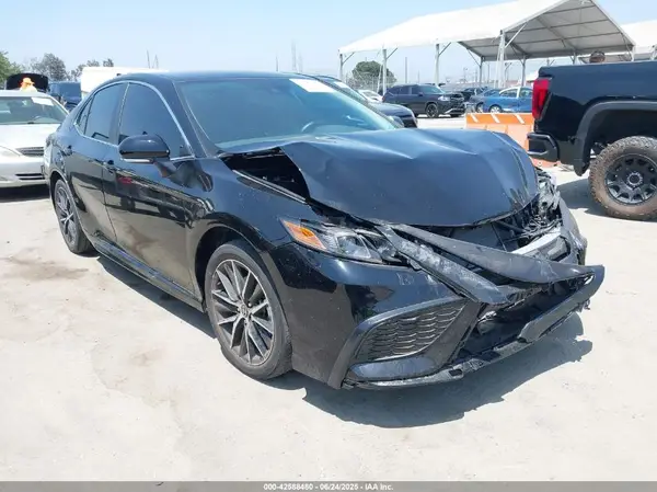 4T1G11AK6RU259756 2024 TOYOTA CAMRY - Image 1