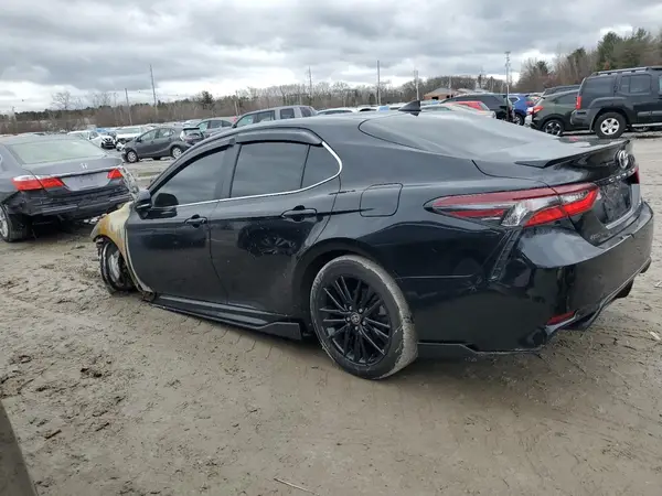 4T1G11AK6RU847835 2024 TOYOTA CAMRY - Image 2