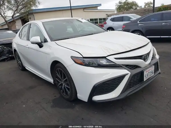 4T1G11AK6RU848015 2024 TOYOTA CAMRY - Image 1