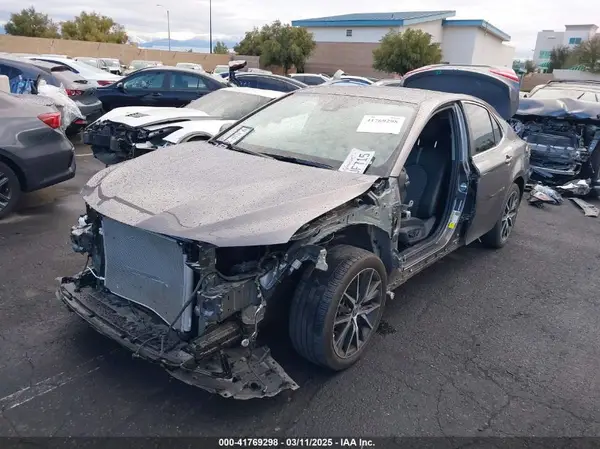 4T1G11AK6RU854607 2024 TOYOTA CAMRY - Image 2