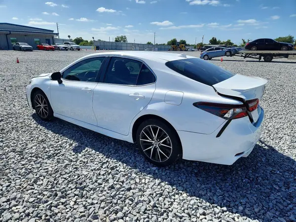 4T1G11AK6RU884075 2024 TOYOTA CAMRY - Image 2
