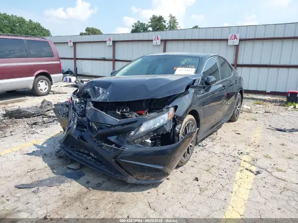 4T1G11AK6RU886490 2024 TOYOTA CAMRY - Image 2