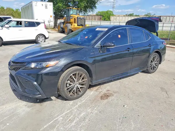 4T1G11AK6RU886831 2024 TOYOTA CAMRY - Image 1