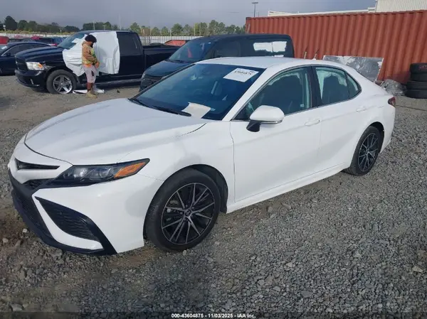 4T1G11AK6RU888014 2024 TOYOTA CAMRY - Image 2